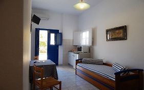 Evgenia Rooms And Apartments